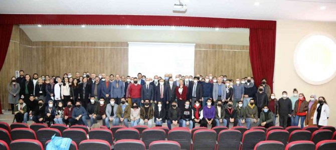 Erü Veteriner Fakültesi Uluslararası Akreditasyona Sahip Oldu