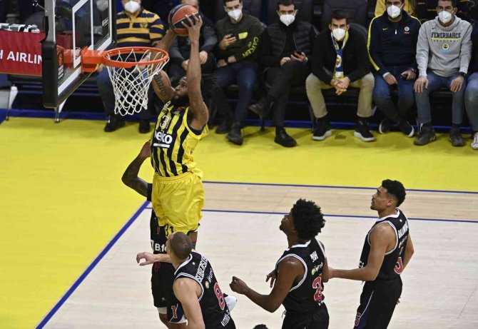 Thy Euroleague: Fenerbahçe Beko: 75 - Baskonia: 53