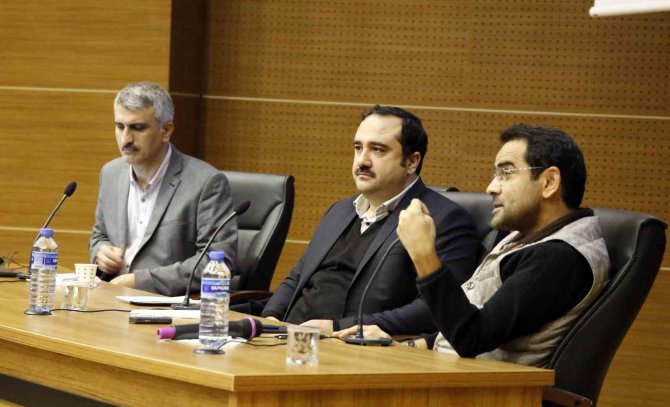 Gaziantep’te Sezai Karakoç Anısına Konferans