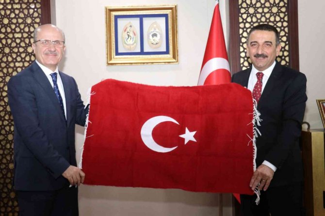 Yök Başkanı Özvar, Siirt Valisi Hacıbektaşoğlu’nu Ziyaret Etti