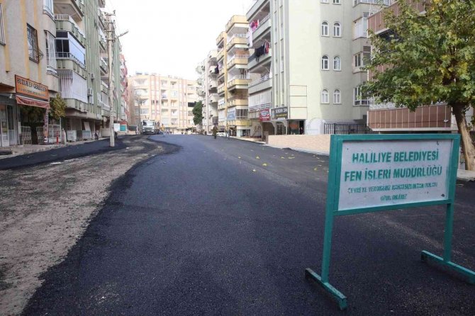 Haliliye’de Asfalt Ve Parke Çalışmaları Sürüyor