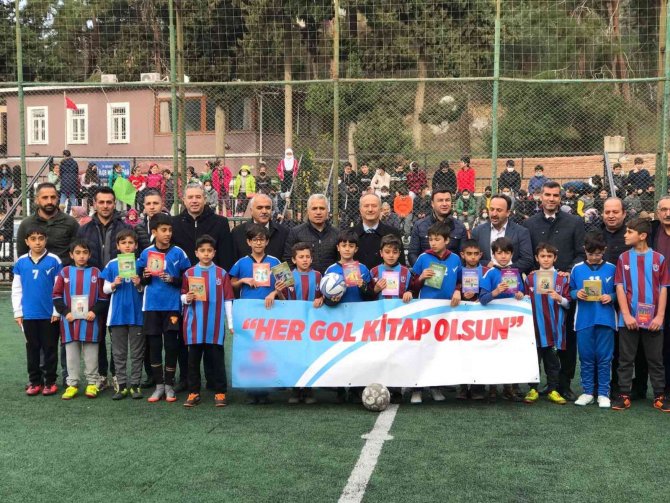 Hatay’da "Her Gol Kitap Olsun" Projesi