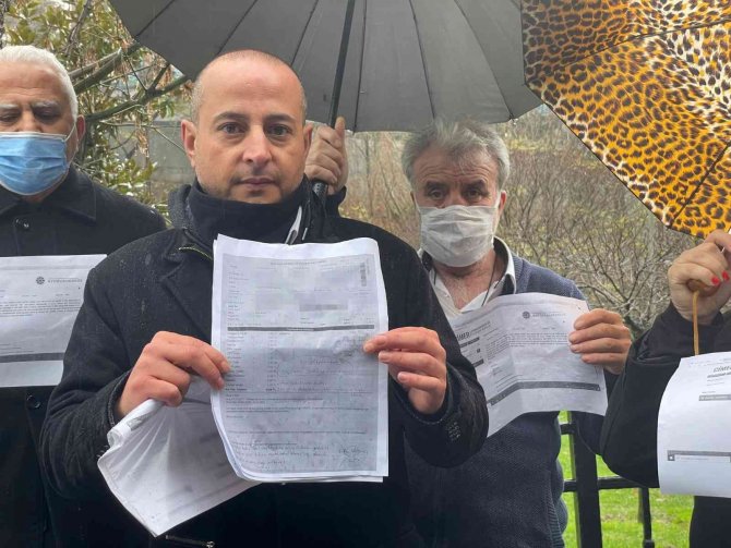 Kaporasını Verdiği Araçları Alamayan Vatandaşlar Stokçulara İsyan Etti