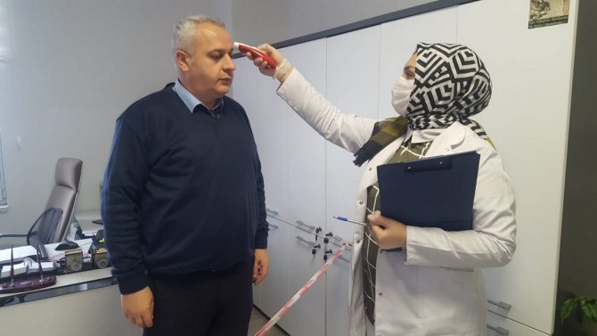 İ̇lkadım’da Virüsle Mücadelede 2,3 Ton Dezenfektan, 12 Bin 400 Maske