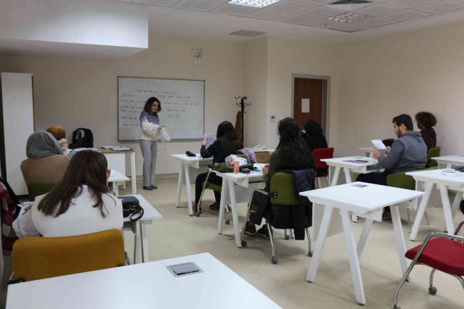 Tatvan’da İ̇ngilizce Kursu Açıldı