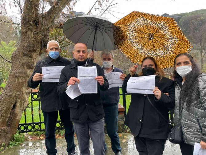 Kaporasını Verdiği Araçları Alamayan Vatandaşlar Stokçulara İsyan Etti