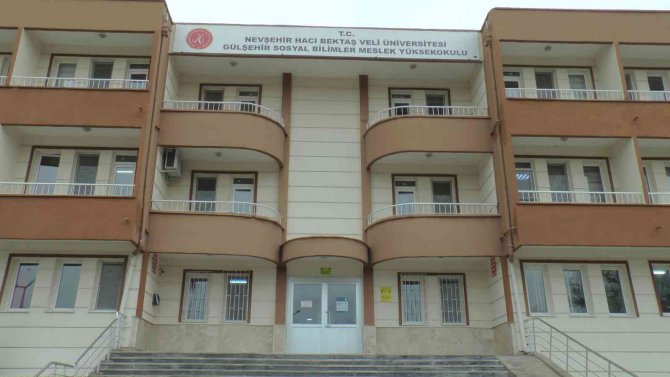 Baba-oğul Aynı Üniversitede Eğitim Görüyor