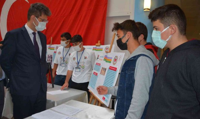 İ̇hl Öğrencilerinin Projeleri Görücüye Çıktı