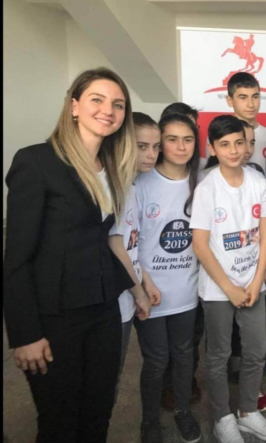Derya Öğretmen Kansere Yenik Düştü