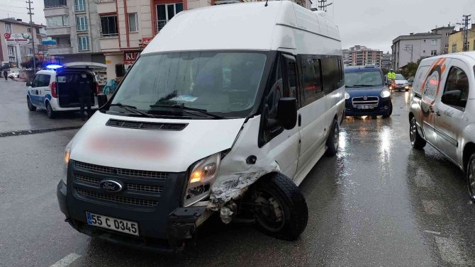 Samsun’da Trafik Kazası: 5 Yaralı