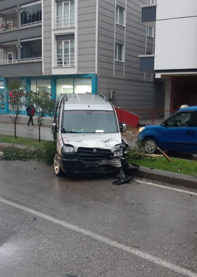 Samsun’da Trafik Kazası: 5 Yaralı