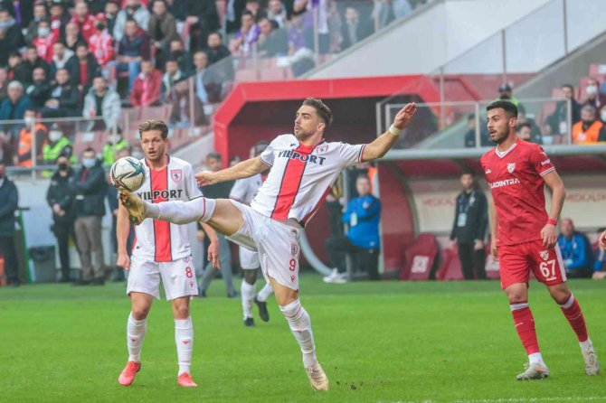 Samsunspor’un Yabancıları Futbola ‘Yabancı’