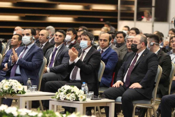 Bakan Varank: “Tacikistan’a Vize Kısıtlaması Kalkıyor”