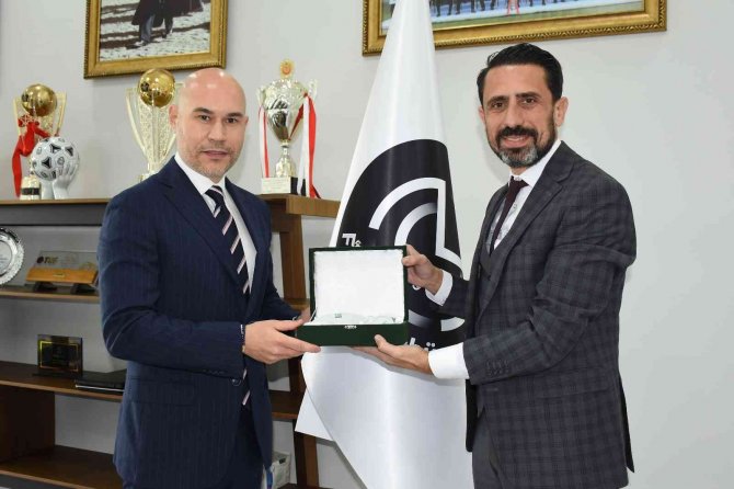 Manisa Fk İle Yeşilay Arasında Örnek Proje: ’Yeşil Tribün’