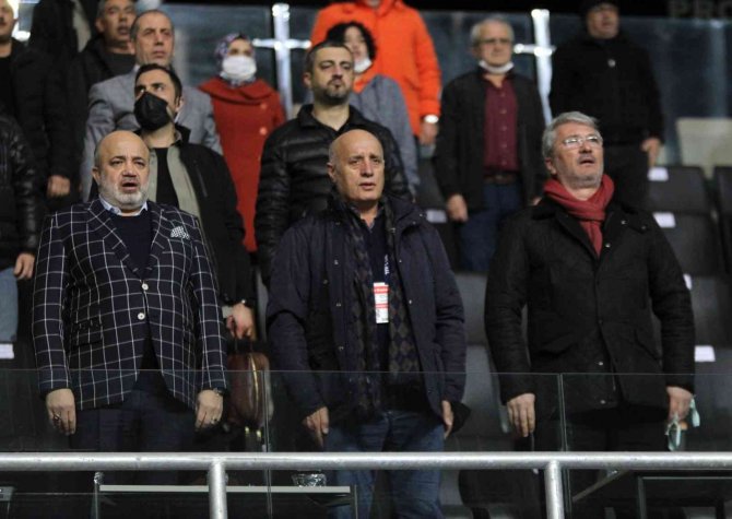 Spor Toto 1.lig: Adanaspor: 0 - İ̇stanbulspor: 0 (İ̇lk Yarı Sonucu)