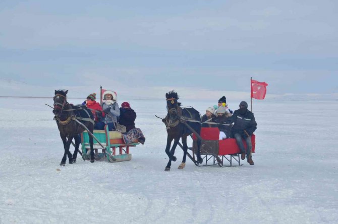 Turistik Doğu Ekspresi Yolcuları Kars’ı Keşfedecek
