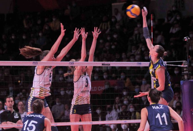 Fıvb Kadınlar Dünya Kulüpler Şampiyonası: Dentil Praia: 1 - Fenerbahçe Opet: 3