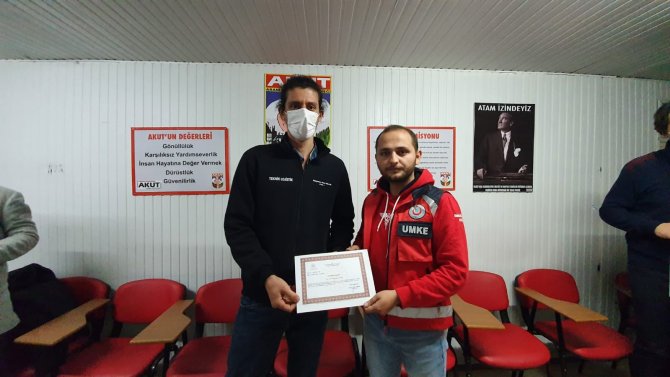 Akut Gönüllülerine Sertifikalı İlkyardım Eğitimi