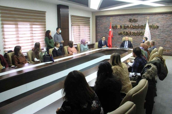 Ağrı Milli Eğitim Müdürü Kökrek, Scientix Stem Eğitimi Alan 40 Öğretmene Katılım Belgesi Verdi