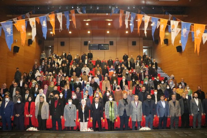 Ak Parti Yenişehir İlçe Danışma Meclisi Toplantısını Gerçekleştirdi