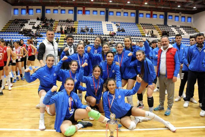 Adü Spor Bilimleri Fakültesi’nden Çifte Şampiyonluk