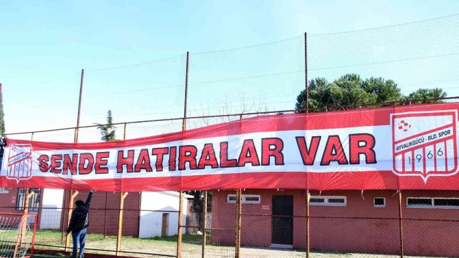 Ayvalık’ta Liderlik Hedefi İlçeyi Bayraklarla Donattırdı