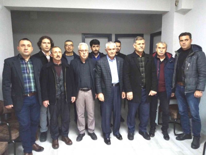 Eski Başkan Acar Yeniden Aday Oldu