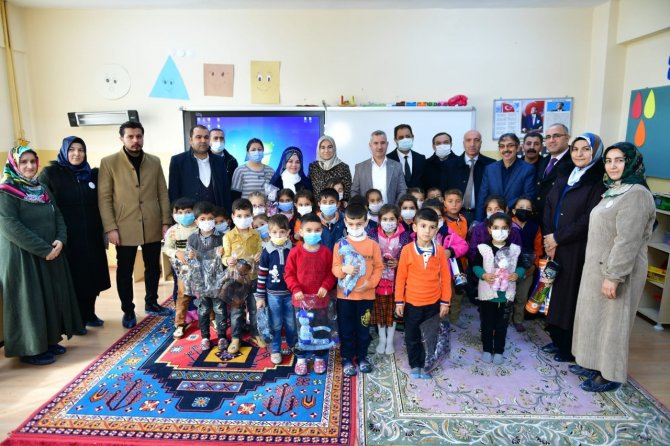 Başkan Çınar, Okulları Ziyaret Etti