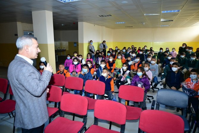 Başkan Çınar, Okulları Ziyaret Etti