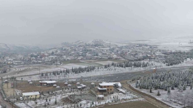 Başkent Beyaza Büründü