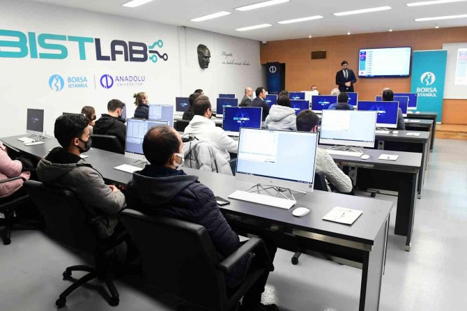 Öğrenciler Finans Dünyasını Bi̇stlab İle Öğrenecek