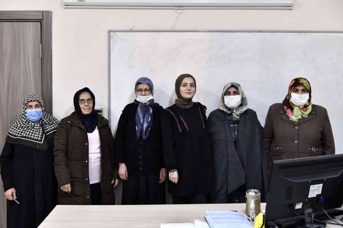 65 Yaşında Okuma Yazma Öğrendiler