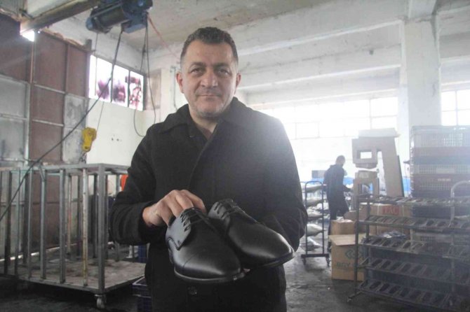 Ayyakkabıcılara ’Stok’ Darbesi