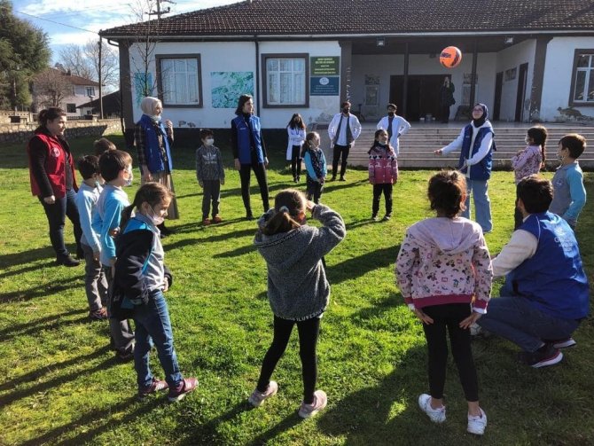 Yerli Malı Haftasını Ağabeyleri İle Kutladılar