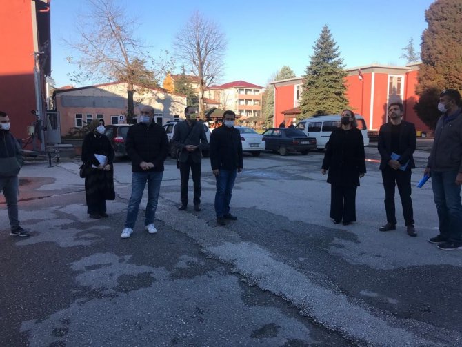 Prof. Dr. Çakar, Okuldaki Tadilat Çalışmalarını İnceledi