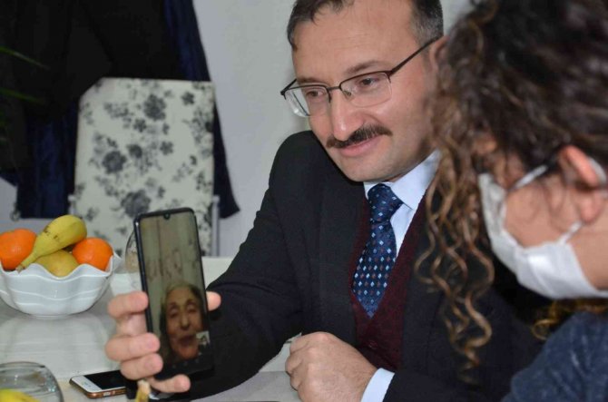 Dpü Emet Myo Öğrencileri, Çocuk Kitapları Yazarı Gülten Dayıoğlu İle Tanıştı