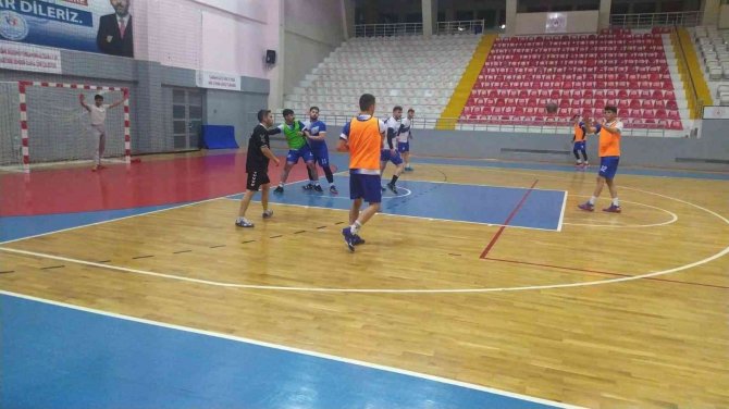 Yozgat Belediyesi Bozok Hentbol Spor Galibiyete Odaklandı
