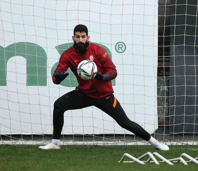 Galatasaray, Başakşehir Maçı Hazırlıklarını Tamamladı
