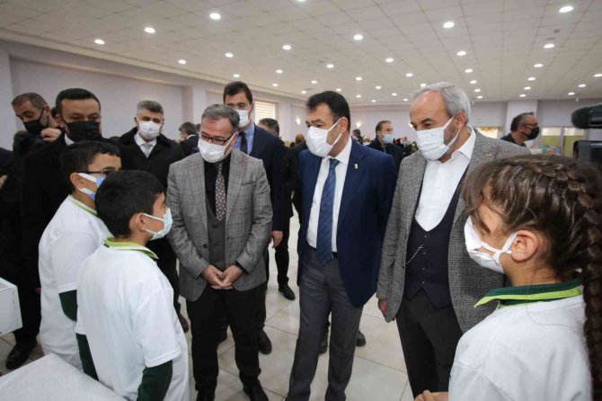 Öğrencilerin Tübi̇tak Bilim Fuarı’na Büyük İlgi