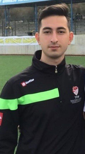 Hakeme Kızan Başkan Takımını Sahadan Çekti