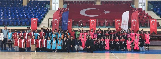 Hentbolda Düzce’yi Temsil Edecekler Belli Oldu