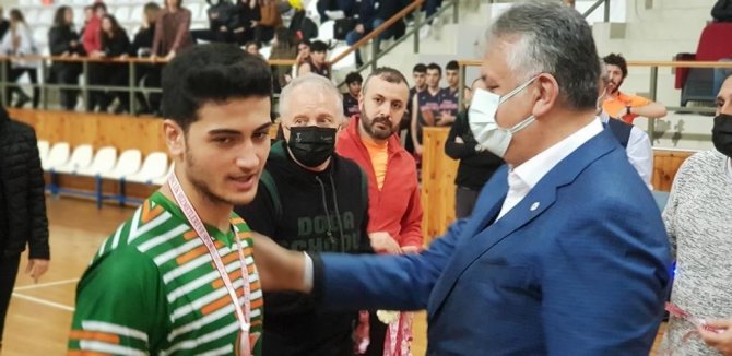 İ̇stanbul’un Hentbol Şampiyonu İ̇tü Eta Vakfı Doğa Koleji