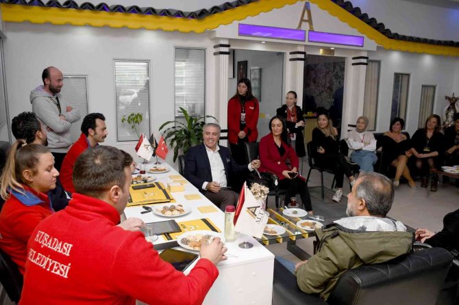 Kuşadası Belediyesi Yatırımları İle Marka Kent Oluşturuyor