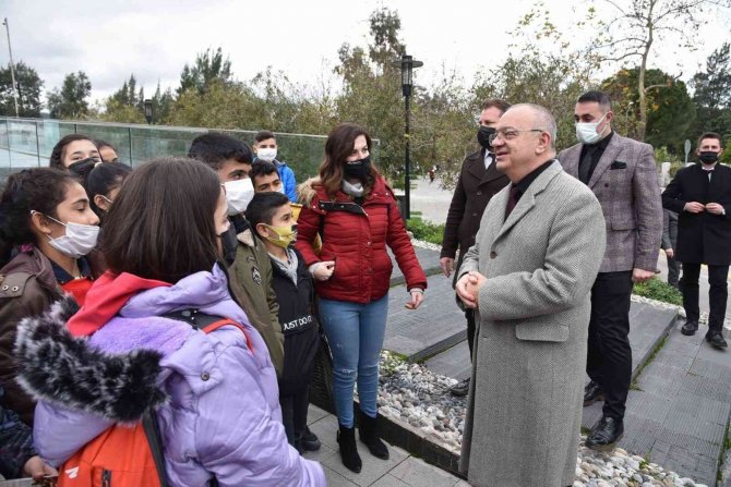 Başkan Ergün, Turgutlulu Öğrencilerle Buluştu
