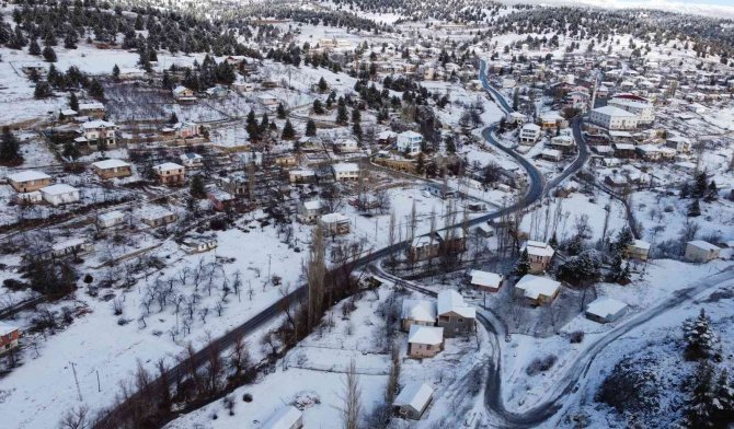 Mersin’de Yayla Ve Ormanlar Beyaz Gelinliğini Giydi