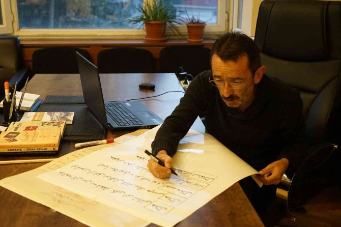 Kastamonulu Yazardan İ̇stiklal Marşı İddiası: “Yazıldığı Tarih Satırlarda Gizlenmiş”