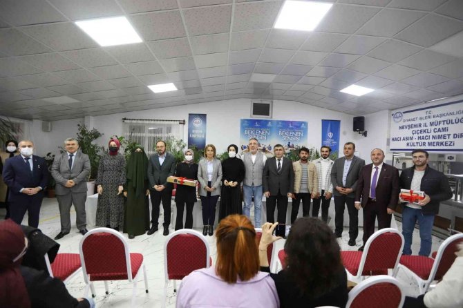 Başarılı Öğrenciler Ödüllendirildi