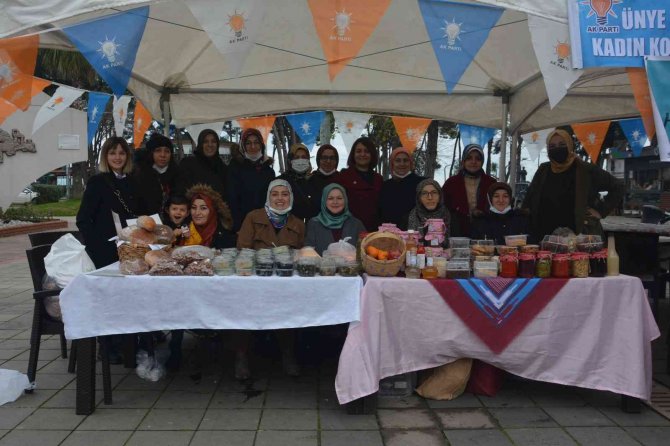 Ak Kadınlardan Üreten Kadınlar Sergisi