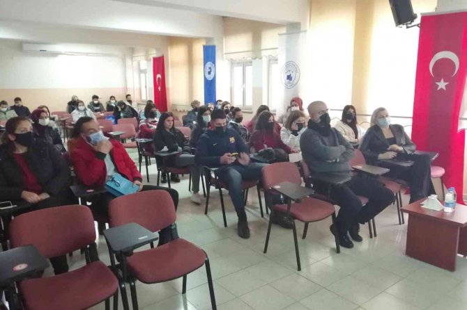 Honaz Myo’da ‘Uyuşturucuyla Mücadele Ve Farkındalık’ Konferansı Düzenlendi