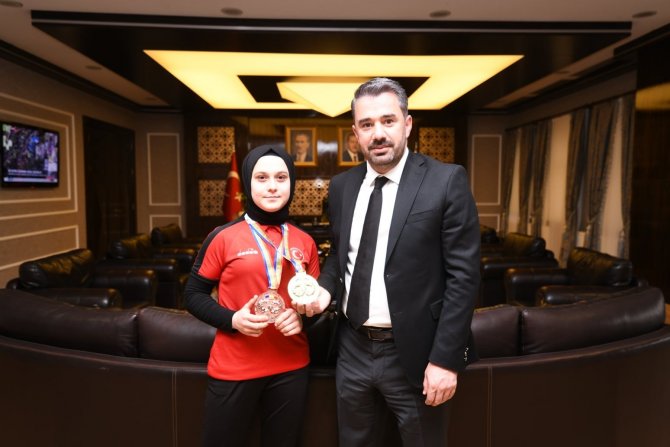 Pursaklar’dan Dünya Şampiyonluğuna